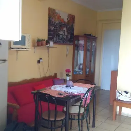 Royla House *